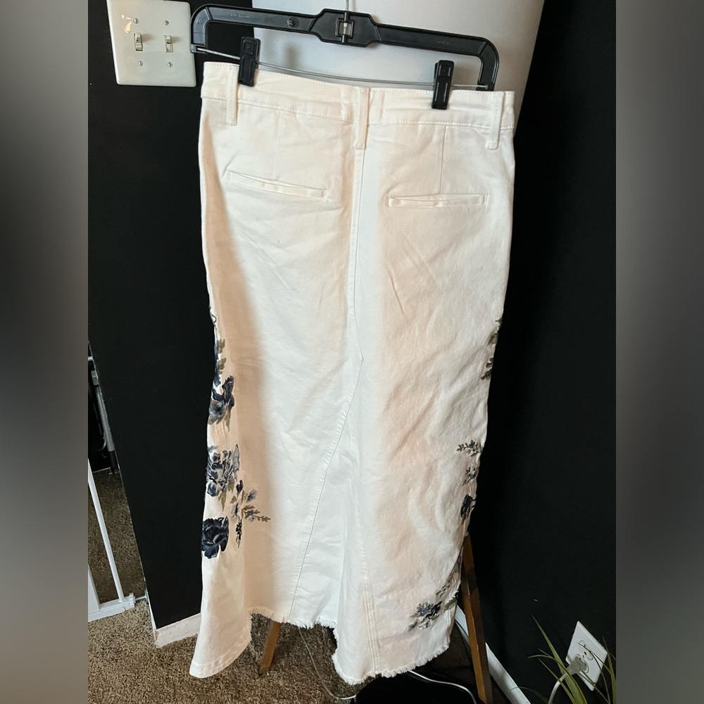 NWT FREE PEOPLE X Driftwood Bluebell Fleur Embroidered Maxi Skirt MSRP $188 - Picture 6 of 11